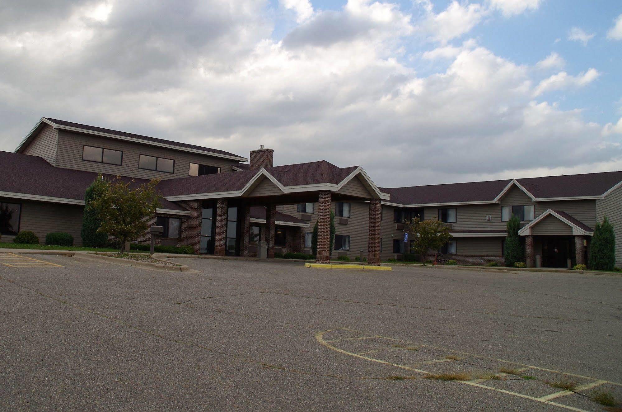 Madelia Hotel & Suites Exterior foto